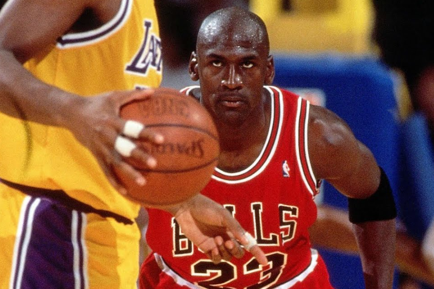 九游欢乐APP：NBA球星自传：讲述魔术师约翰逊的传奇生涯的简单介绍