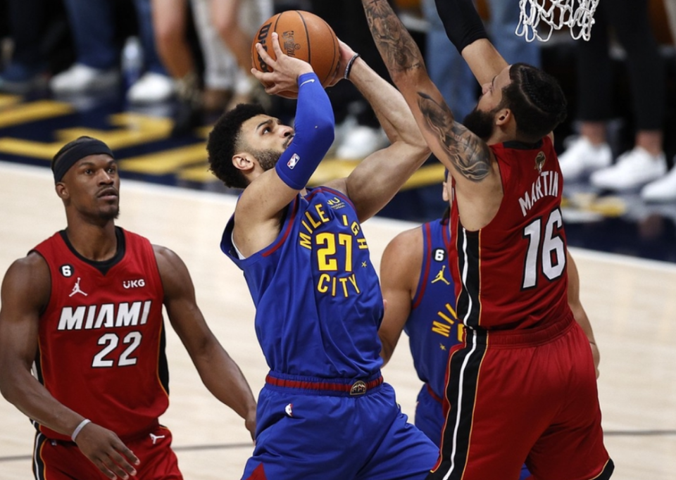 关于九游欢乐APP：凯尔特人队防守策略：如何限制约基奇的传球？的信息