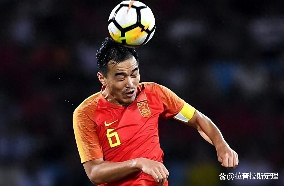 九游欢乐官方网站:老将冯潇霆：分享经验，帮助年轻球员成长的简单介绍