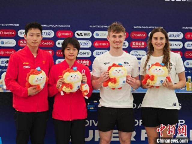 九游欢乐平台：中国女篮：世界杯展望，全力以赴的简单介绍