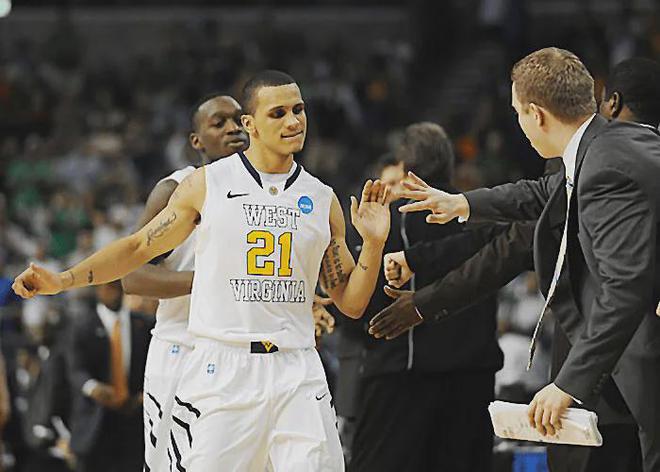 九游欢乐APP:NBA联盟公布新赛季最佳教练候选名单:马祖拉在列 九游欢乐APP:NBA联盟公布新赛季最佳教练候选名单:马祖拉在列