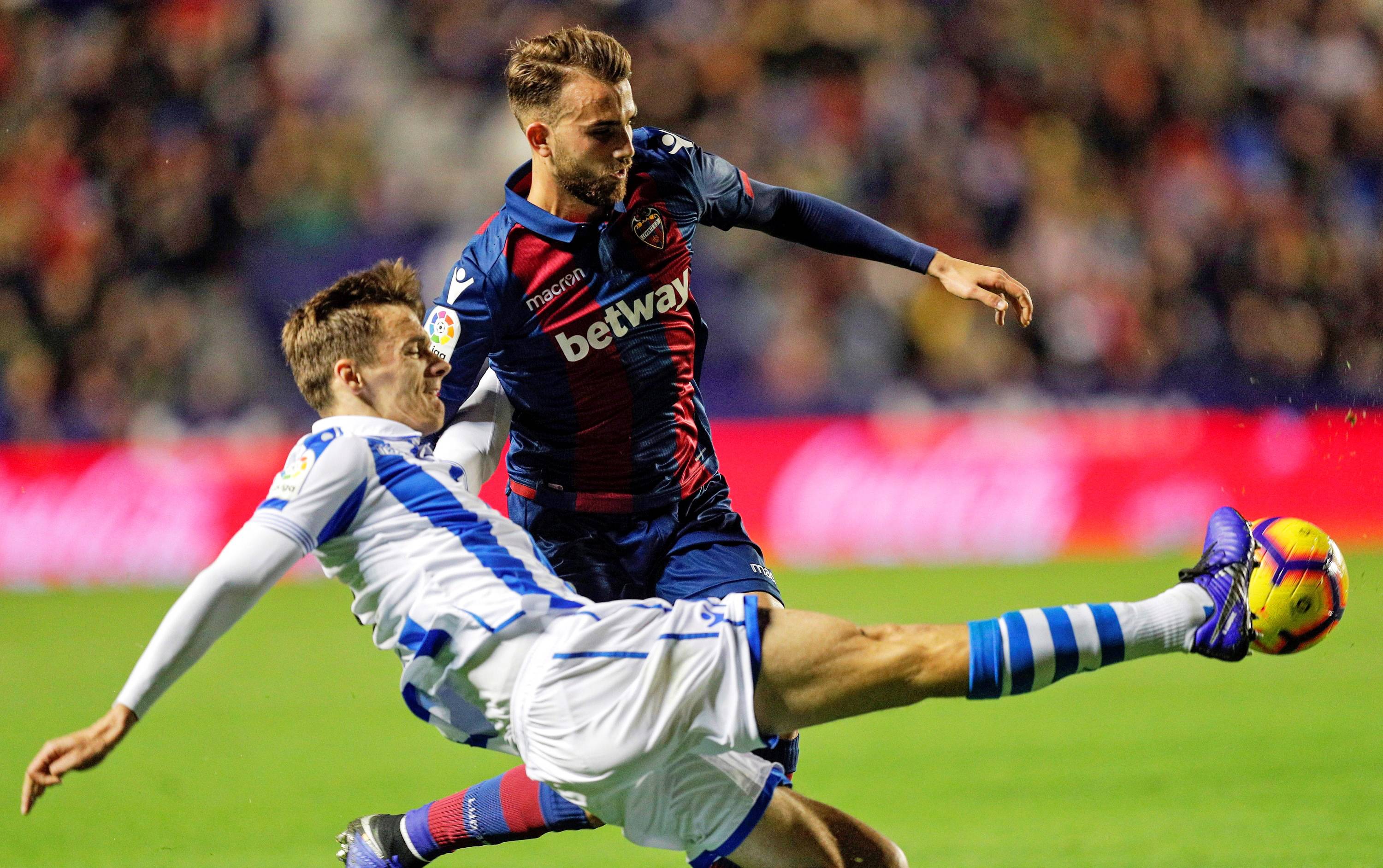 九游欢乐首站:西甲的教练风格：各具特色的战术理念的简单介绍