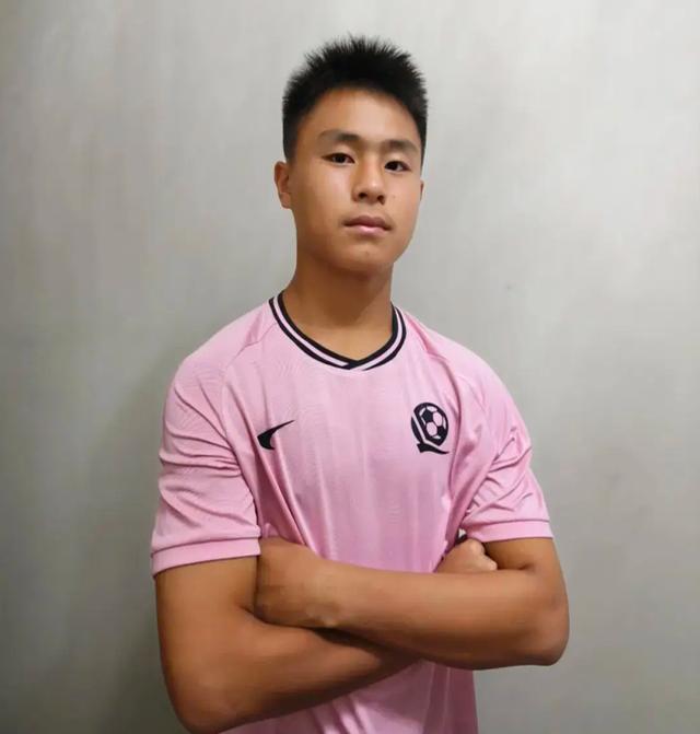 关于九游欢乐官方网站:留洋小将李磊在欧洲联赛的适应情况与技术提升的信息