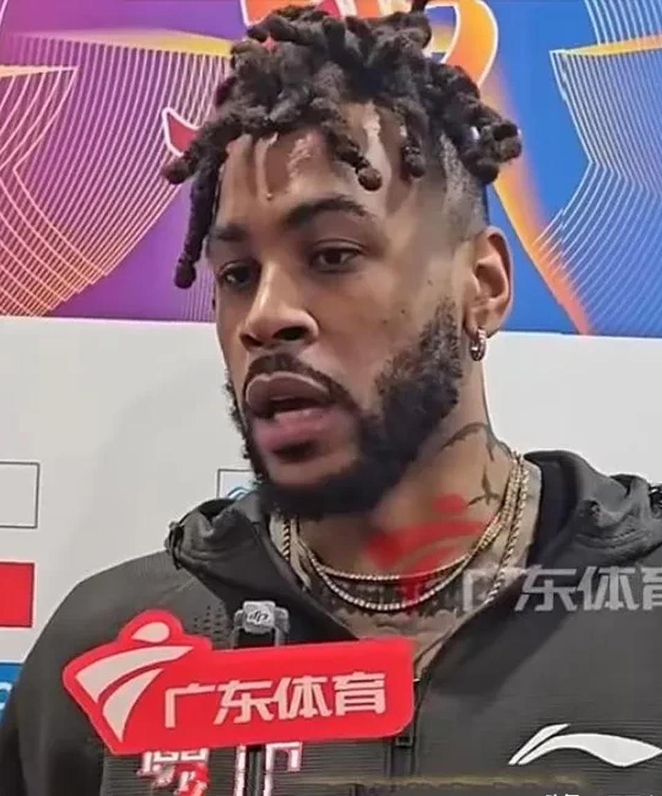 九游欢乐APP：凯尔特人队斯玛特的离开：对球队的战术体系有何影响？的简单介绍