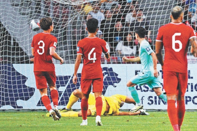 九游欢乐官方网站:中国男足国家队最新阵容战术分析：4-4-2阵型能否奏效？的简单介绍