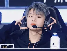 "jiuyou.com:电竞选手的退役与职业发展之路"