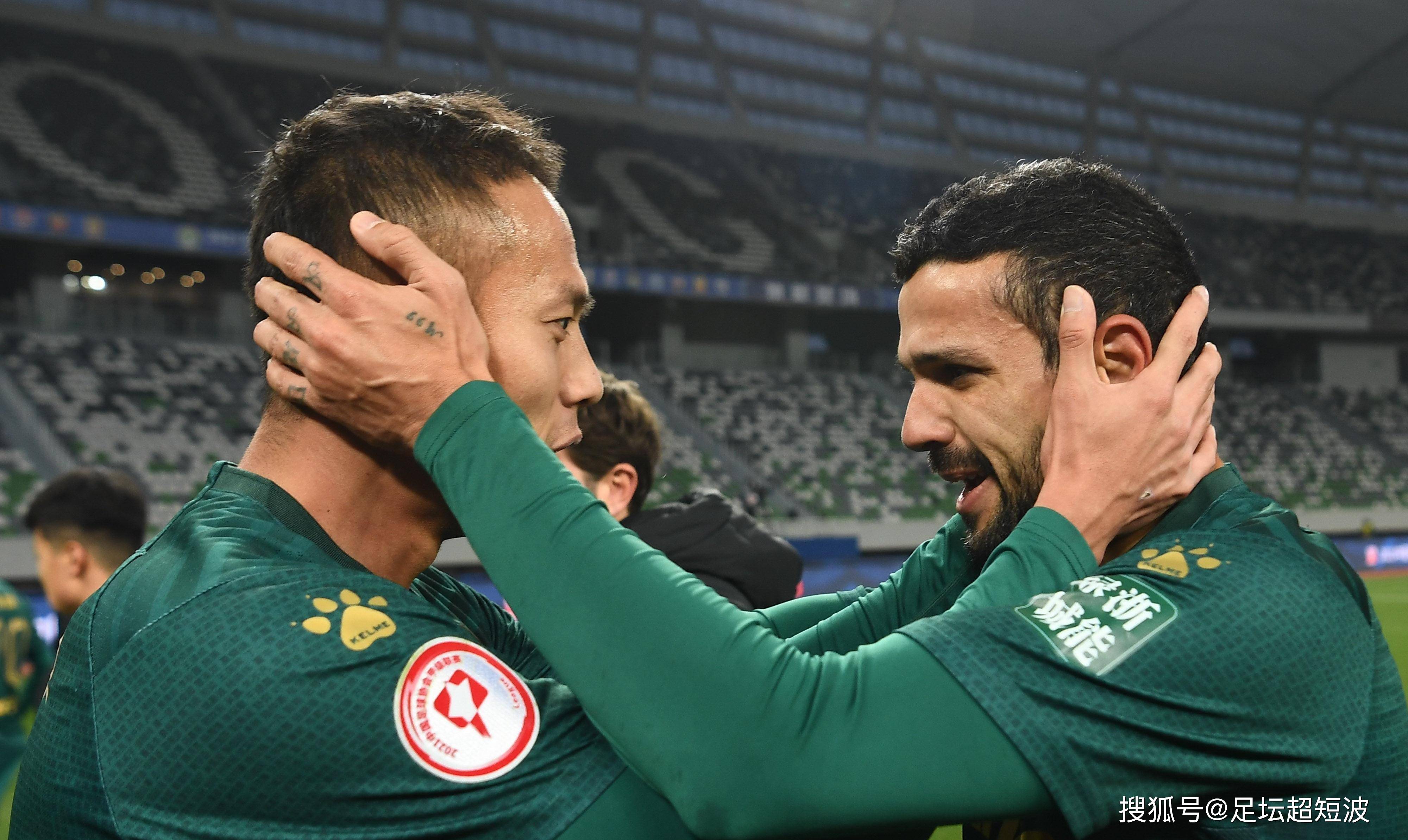 九游欢乐官方网站：中国足球外援政策调整，俱乐部引援策略大变革的简单介绍