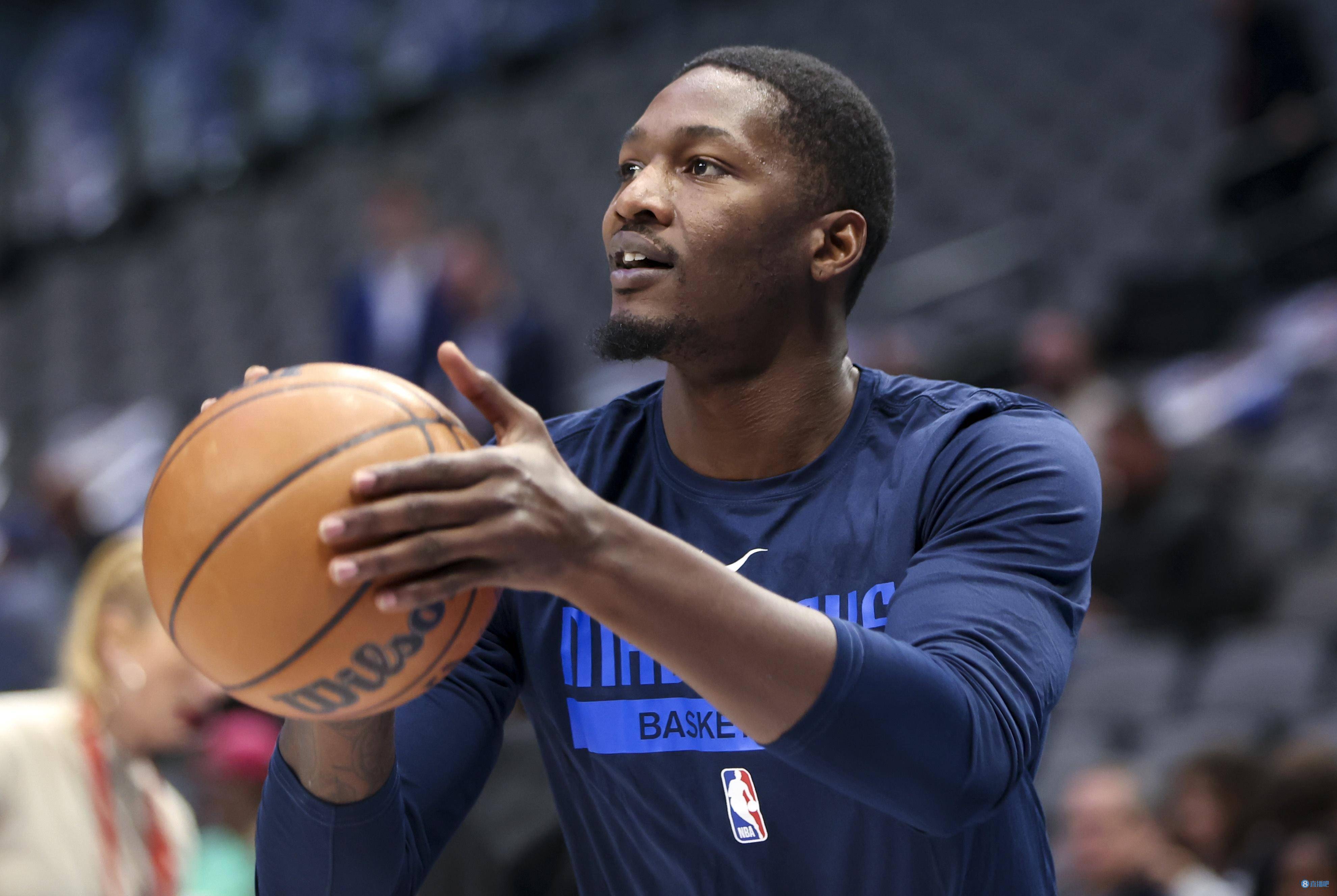 九游欢乐APP：湖人队训练营：新援融入迅速，球队氛围良好