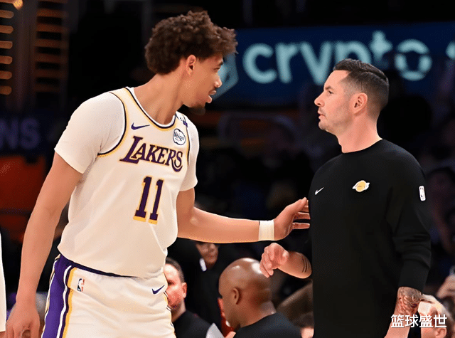 九游欢乐APP：湖人队新赛季：加布里埃尔能否成为合格的内线轮换？的简单介绍