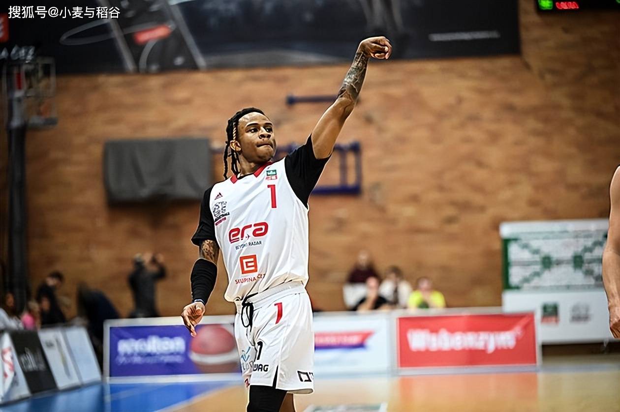 九游欢乐APP：湖人队新赛季：施罗德能否成为合格的替补控卫？的简单介绍