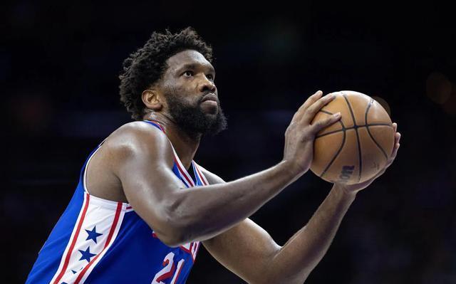 包含九游欢乐APP：战术分析：76人队如何利用恩比德的内线优势，统治比赛？的词条