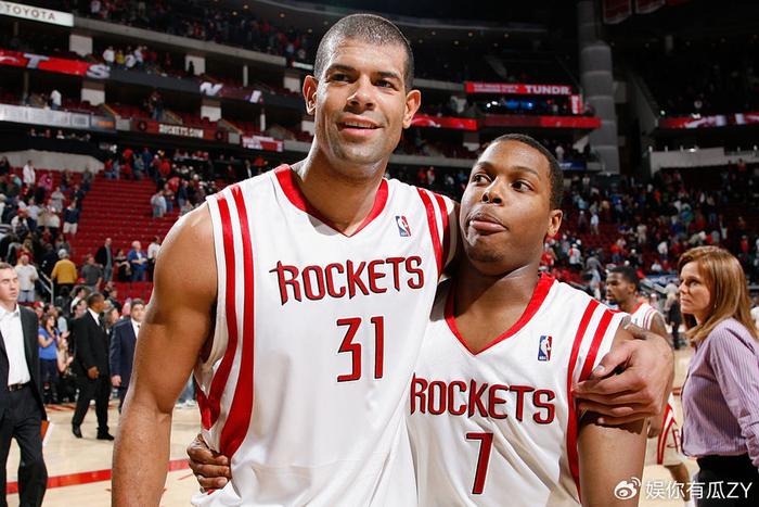 包含九游欢乐APP：NBA球星自传：讲述奥拉朱旺的篮球传奇的词条