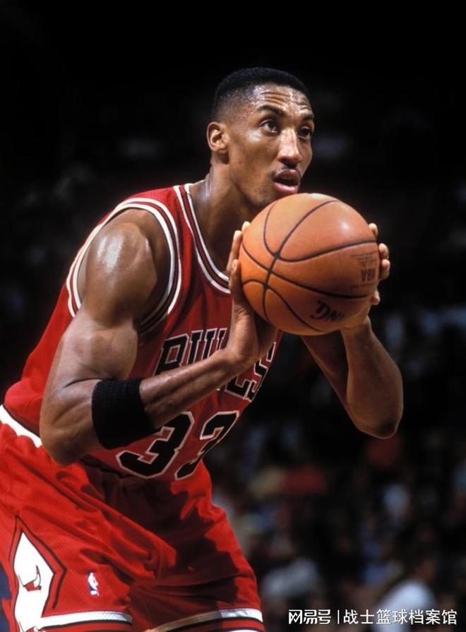 包含九游欢乐APP：NBA球星自传：讲述皮蓬的篮球生涯的词条