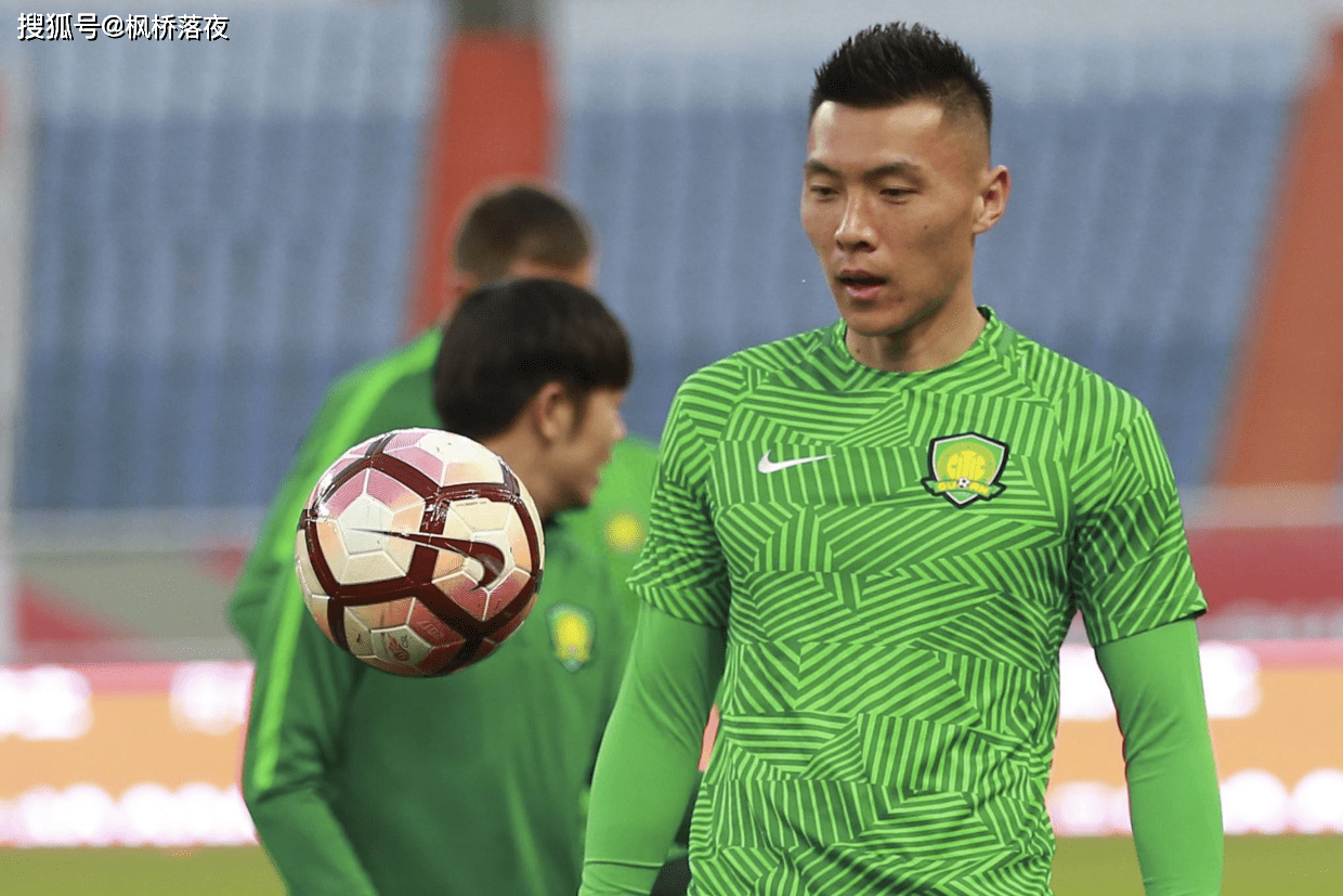 九游欢乐官方网站:归化球员洛国富“激情四射”？球迷：除了激情，还有啥？