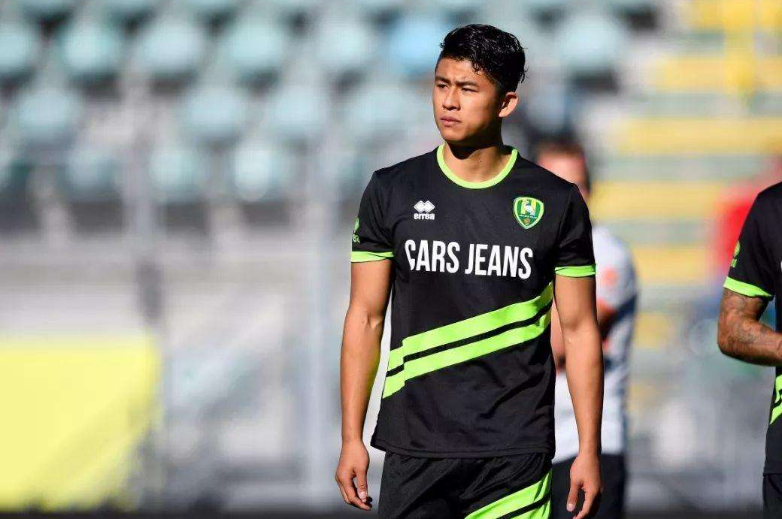 包含九游欢乐官方网站:留洋小将吴少聪：适应欧洲联赛，努力提升自己的词条