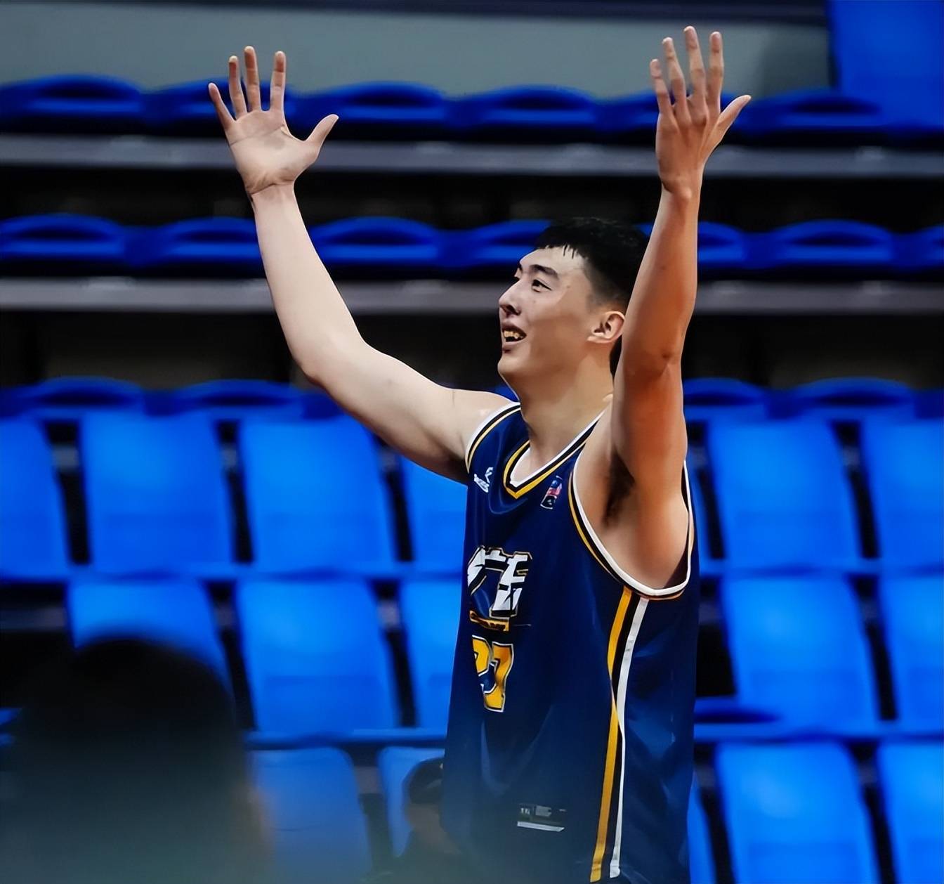 九游欢乐平台:CBA外援与本土球员配合默契,提升球队实力的简单介绍 九游欢乐平台:CBA外援与本土球员配合默契,提升球队实力的简单介绍