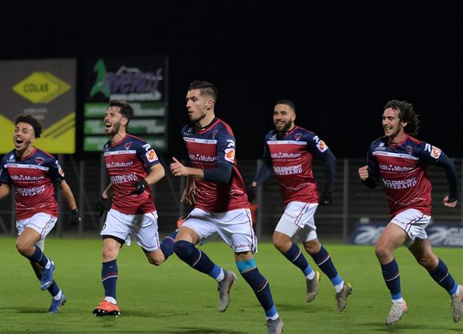 九游欢乐首站:法甲克莱蒙的复兴计划能否成功? 九游欢乐首站:法甲克莱蒙的复兴计划能否成功?